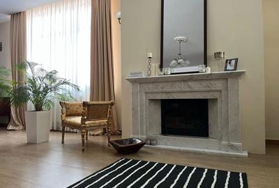 Duplex cu 6 camere cu Teren 538 Mp în Central - 1