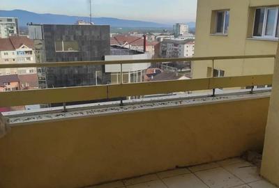 Apartament cu 3 camere decomandat în Decebal - 3