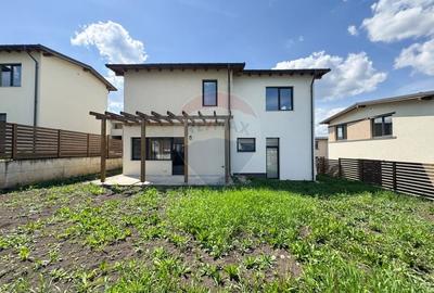 Casa semifinisata in Dezmir - Spatiu, liniste, acces rapid catre oras - 2