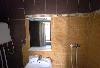 Casă individuală cu 3 camere cu Canalizare în Piața Centrală - 6