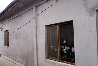 Casă cu Teren 402 Mp în Central - 2