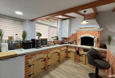 Vand casa spa?ioasa in Some?eni ideala pentru familie sau investi?ie - 2