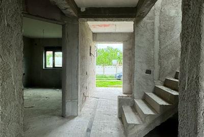 Casă cu 4 camere cu Teren 500 Mp în Șimian - 4