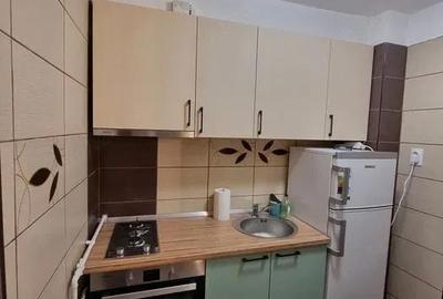 Garsonieră semidecomandată în Titan