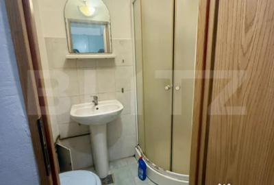 Garsonieră decomandată în Triaj