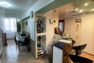 Apartament cu 4 camere semidecomandat în Dacia - 1