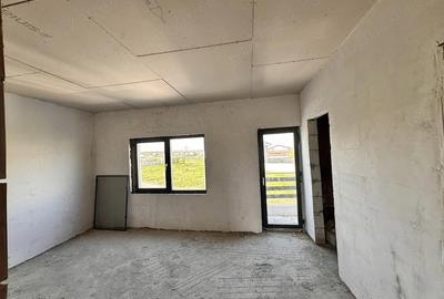 Casă cu 4 camere cu Teren 260 Mp în Central - 3