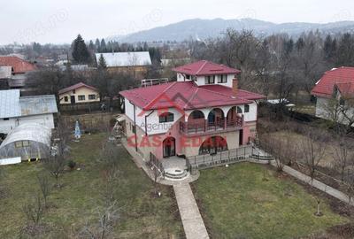 Casă cu 6 camere cu Teren 1412 Mp în Breaza de Jos - 17
