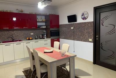 Apartament cu 3 camere decomandat în Găvana - 2
