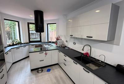 Casă individuală cu 4 camere cu Piscina în Central - 10