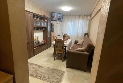 Apartament cu 2 camere decomandat în Obor