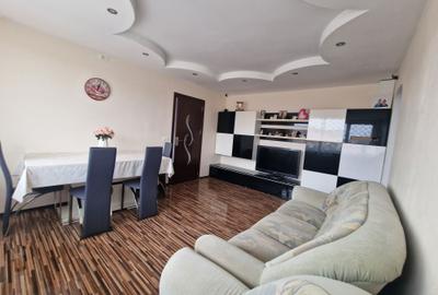 Apartament cu 3 camere semidecomandat în Central - 3