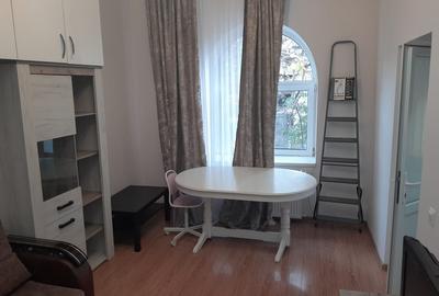 Unirii, Horoscop, Calea Serban Voda - 7