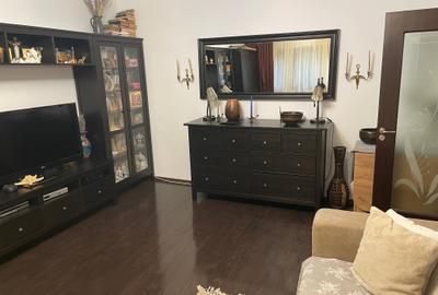 Apartament cu 3 camere decomandat, mobilat în 13 Septembrie - 1