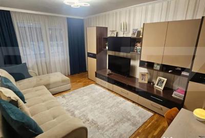 Apartament cu 3 camere decomandat în Central