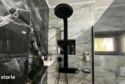 Casă cu 10 camere cu Teren 525 Mp în Central - 6