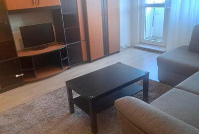 Apartament cu 2 camere, mobilat în Titan