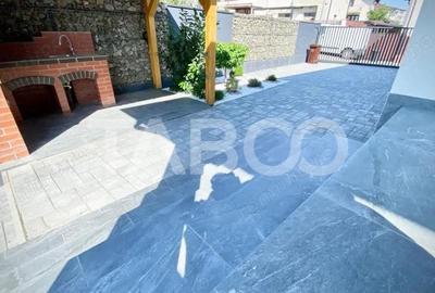 Casă cu 4 camere cu Teren 490 Mp în Central - 3