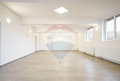 Teren si spa?iu de inchiriat pentru activitati sportive... - 10