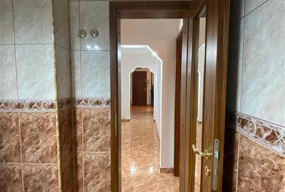 Apartament cu 3 camere decomandat în Soarelui - 7