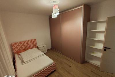 Casă cu 4 camere cu Teren 100 Mp în Central