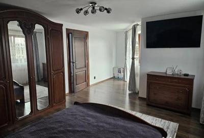 Casă cu 5 camere cu Teren 2200 Mp în Central - 7