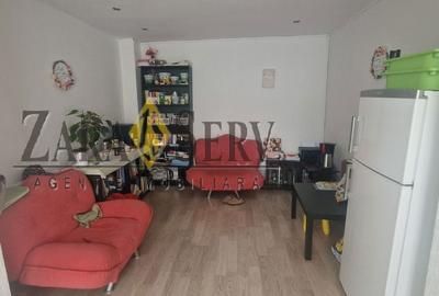 Casă cu 5 camere cu Teren 500 Mp în Central - 7