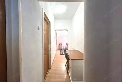Apartament cu 3 camere decomandat în Central - 1