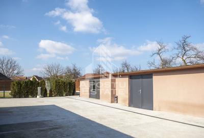 Vila,Piscina,teren fotbal,gradina,vegetatie - 9