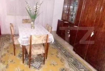 Casă cu Teren 5450 Mp în Central - 5