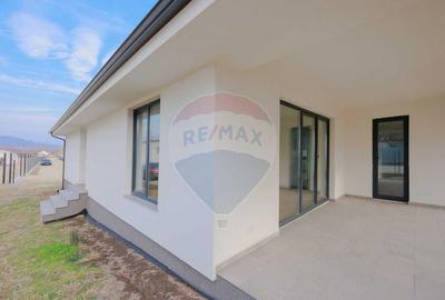 Casă cu 4 camere cu Teren 539 Mp în Calea Clujului - 3