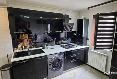 Apartament cu 3 camere semidecomandat în Micro 9 - 7