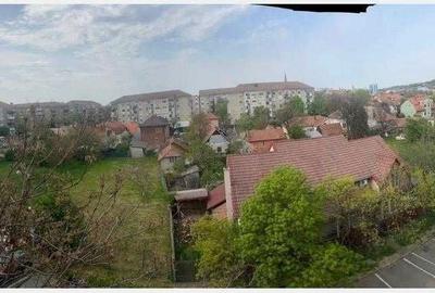 Apartament cu 2 camere decomandat în Centura - 2