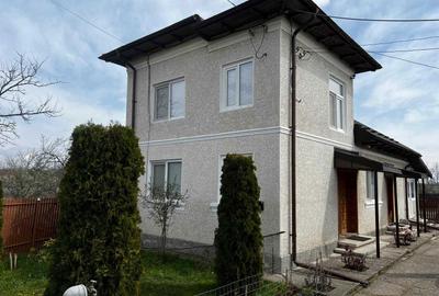 Casă cu 4 camere în Central - 6