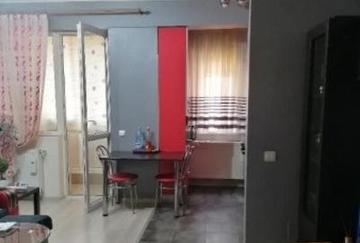 Apartament cu 2 camere decomandat în Apărătorii Patriei