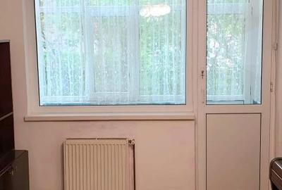 Apartament cu 2 camere semidecomandat în Micro 4 - 1