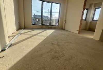 Apartament cu 4 camere semidecomandat în Chitila - 3