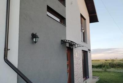 Casă cu 5 camere cu Teren 250 Mp în Păulești - 4