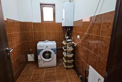 Casă cu Teren 1000 Mp în Ghiroda - 2