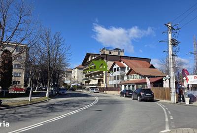 Apartament cu 3 camere decomandat în Republicii - 4