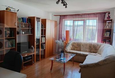 Apartament cu 3 camera, 71,4 mp, Simeria - 1