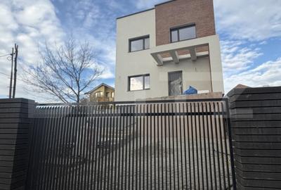 Comision 0%-Casa P+1, 4 camere, 160 mp, 290 mp teren, zona Hanul Doctorului - 17