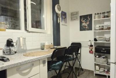 Apartament cu 3 camere semidecomandat în Berceni - 4