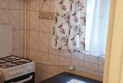 Apartament cu 3 camere decomandat în Tineretului - 1