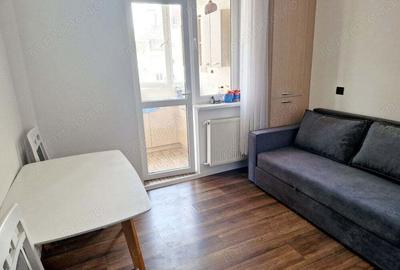 Apartament cu 2 camere decomandat în Apărătorii Patriei