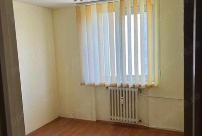 Apartament cu 3 camere decomandat în Dărmănești - 6