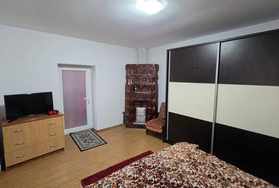 Casă cu 4 camere în Independența - 4
