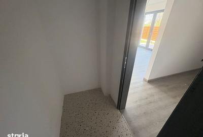 Casă cu 3 camere cu Teren 150 Mp în Central - 4