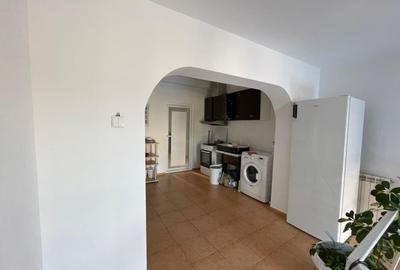 Duplex cu 9 camere cu Canalizare în Central - 9