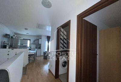 Apartament cu 3 camere, semidecomandat, bloc nou, etajul 1 - 3